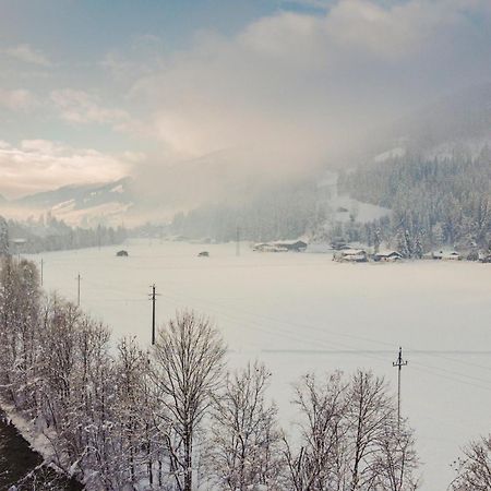 Ferienwohnung Alte Bildhauerei Aurach bei Kitzbuehel Exterior foto
