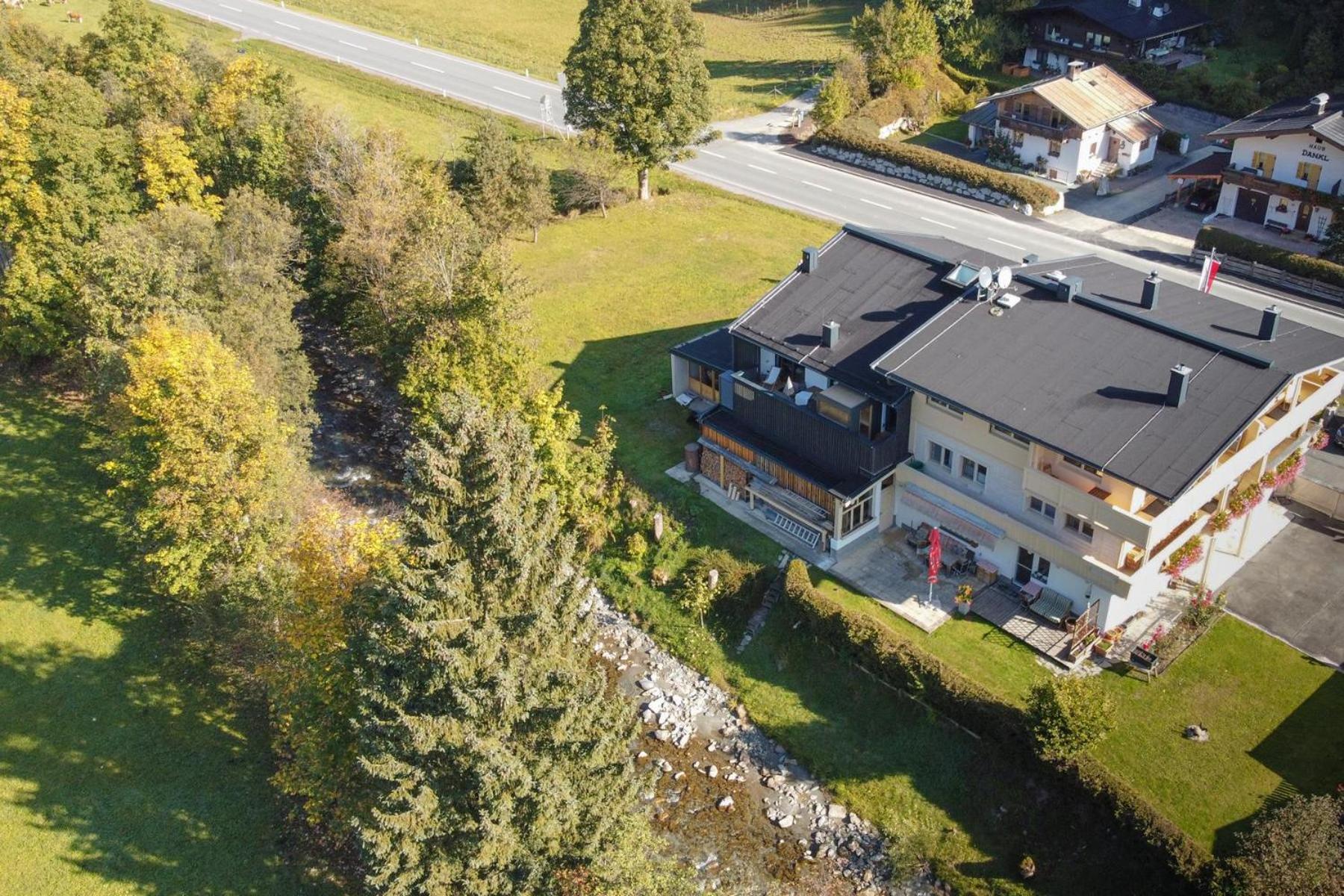 Ferienwohnung Alte Bildhauerei Aurach bei Kitzbuehel Exterior foto
